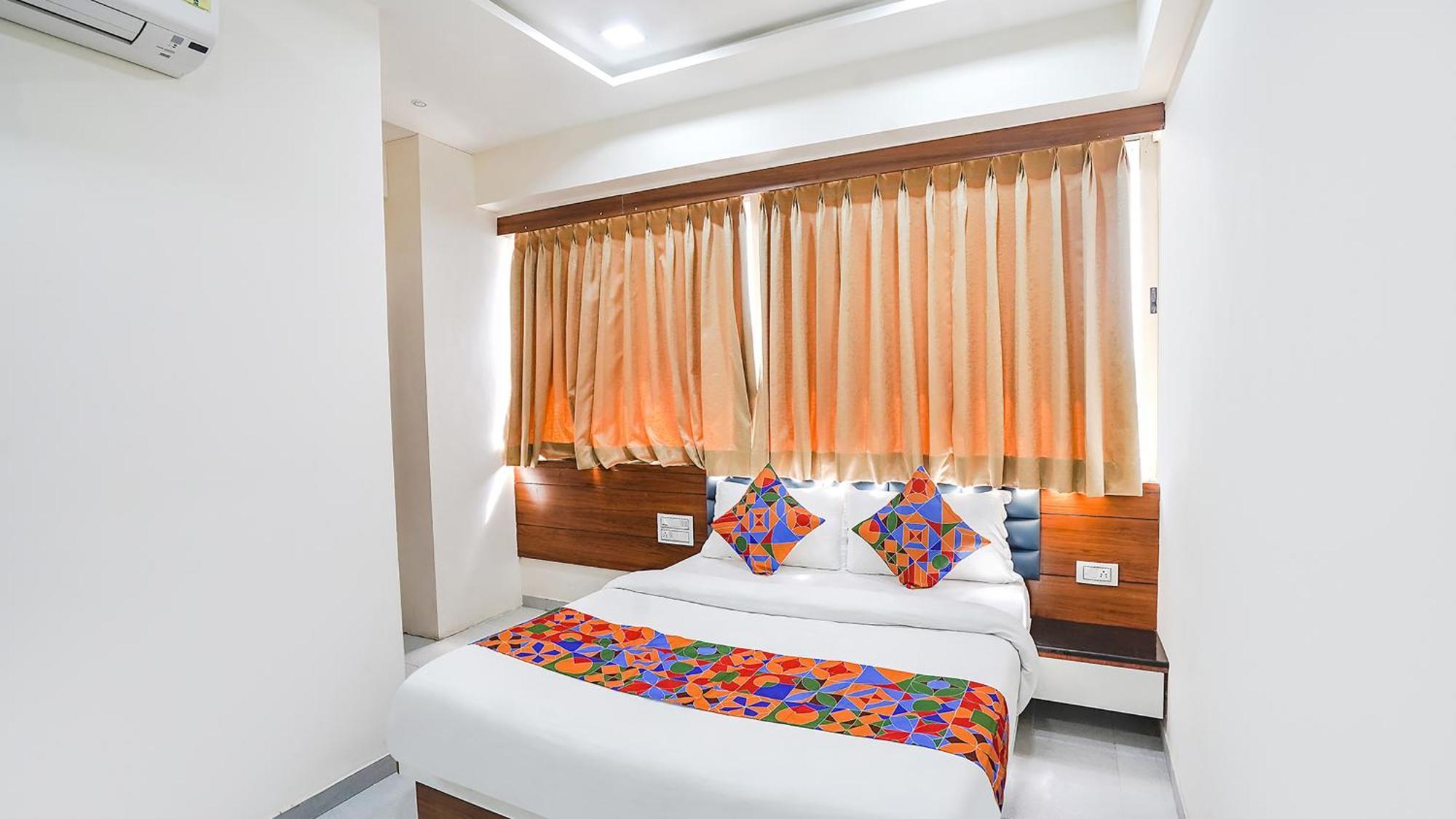 Fabhotel Vishala In Ahmedabad Esterno foto