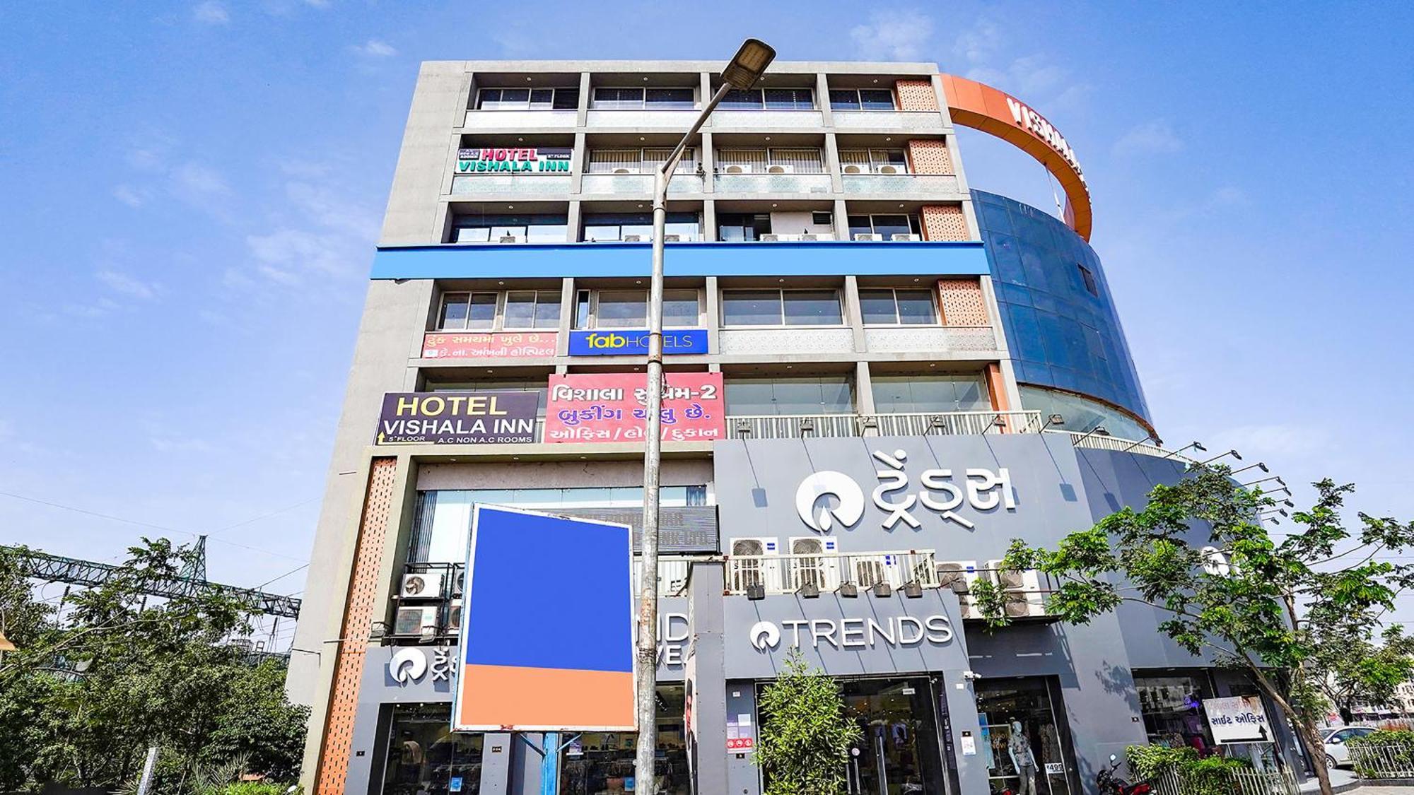 Fabhotel Vishala In Ahmedabad Esterno foto