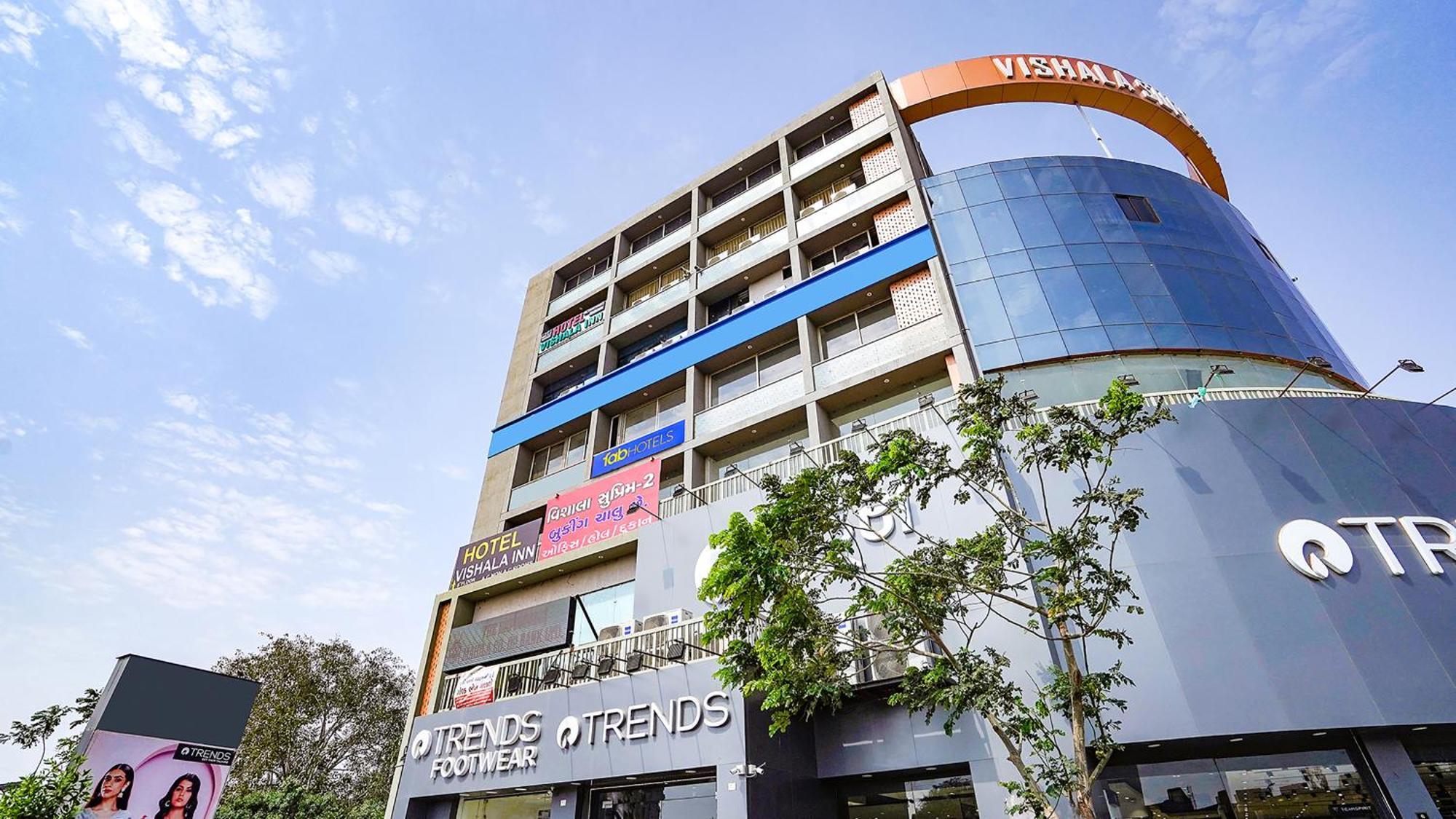 Fabhotel Vishala In Ahmedabad Esterno foto